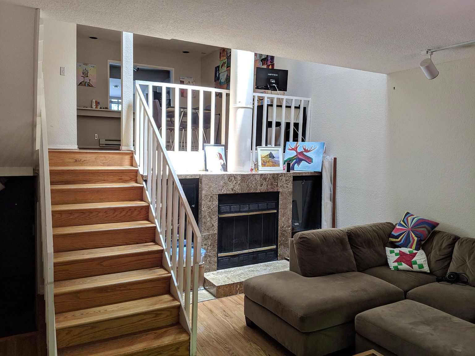366 Sierra Vista Ave photo 2