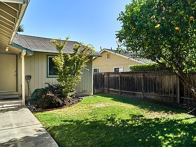 214 Sherland Ave photo 2