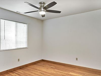 214 Sherland Ave photo 4