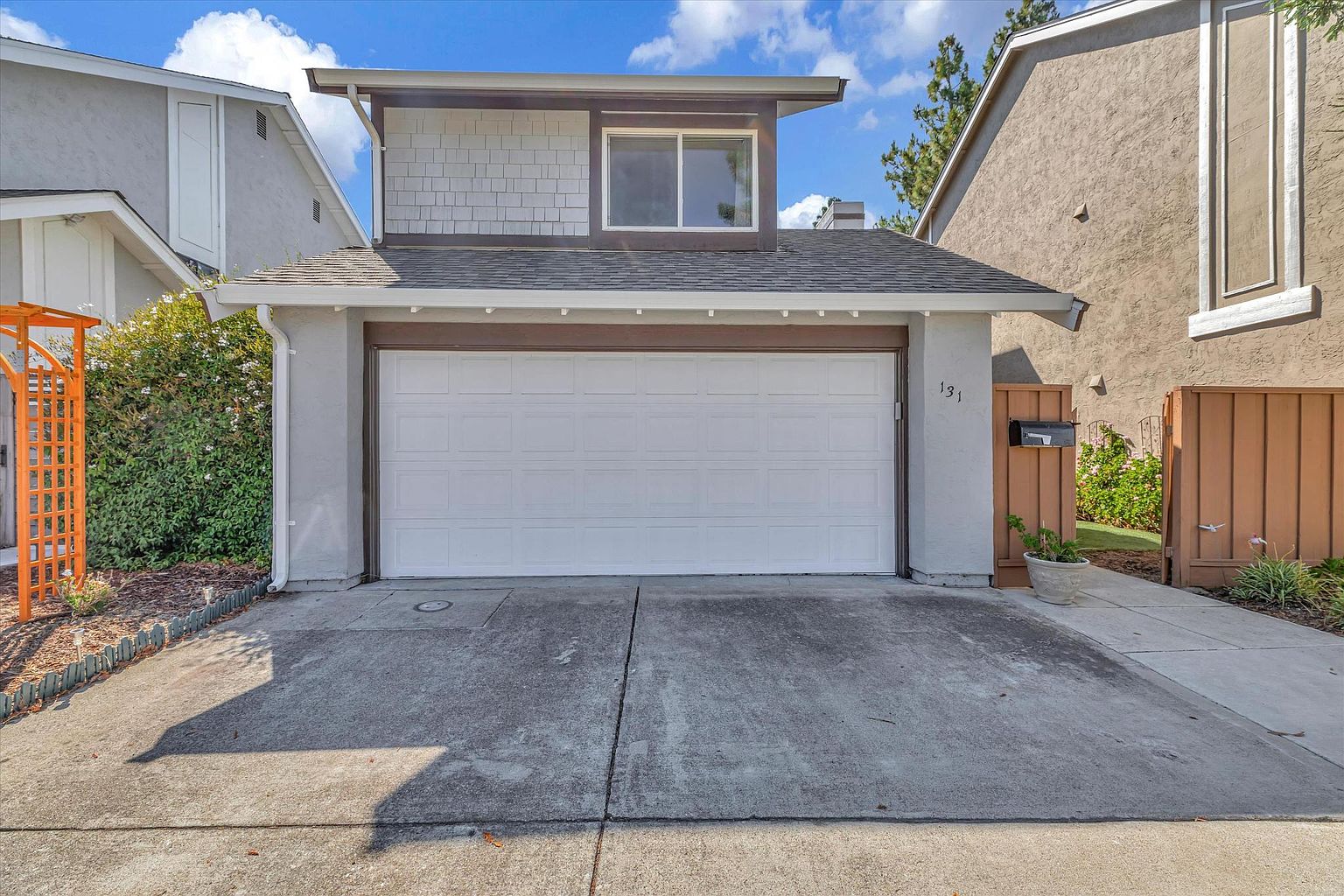 131 Carson Ct photo 4