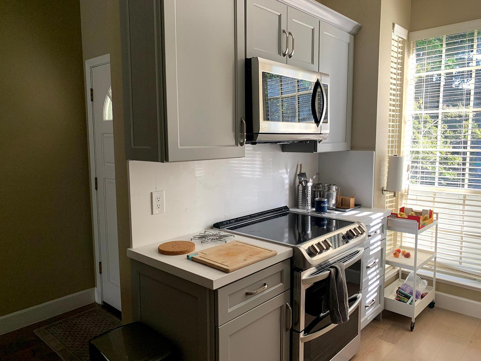 991 Belmont Ter photo 3