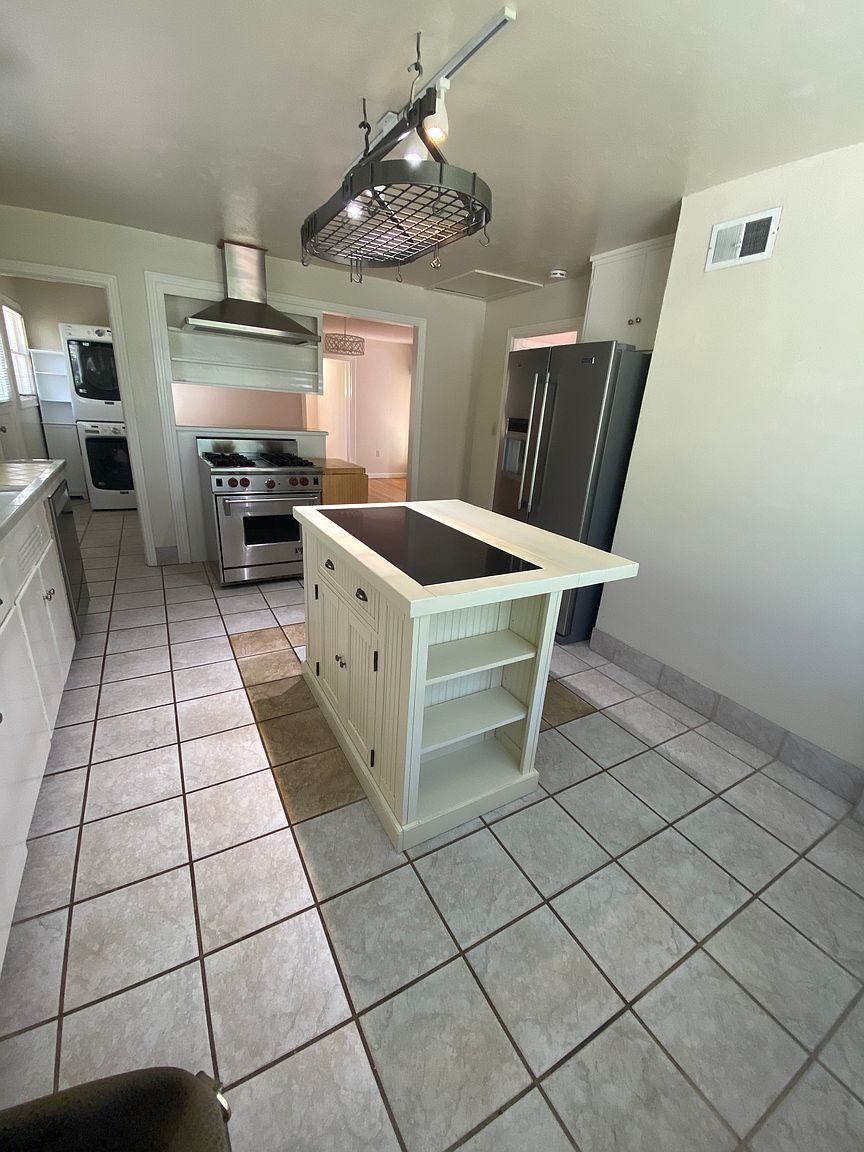 80 Sylvian Way photo 5