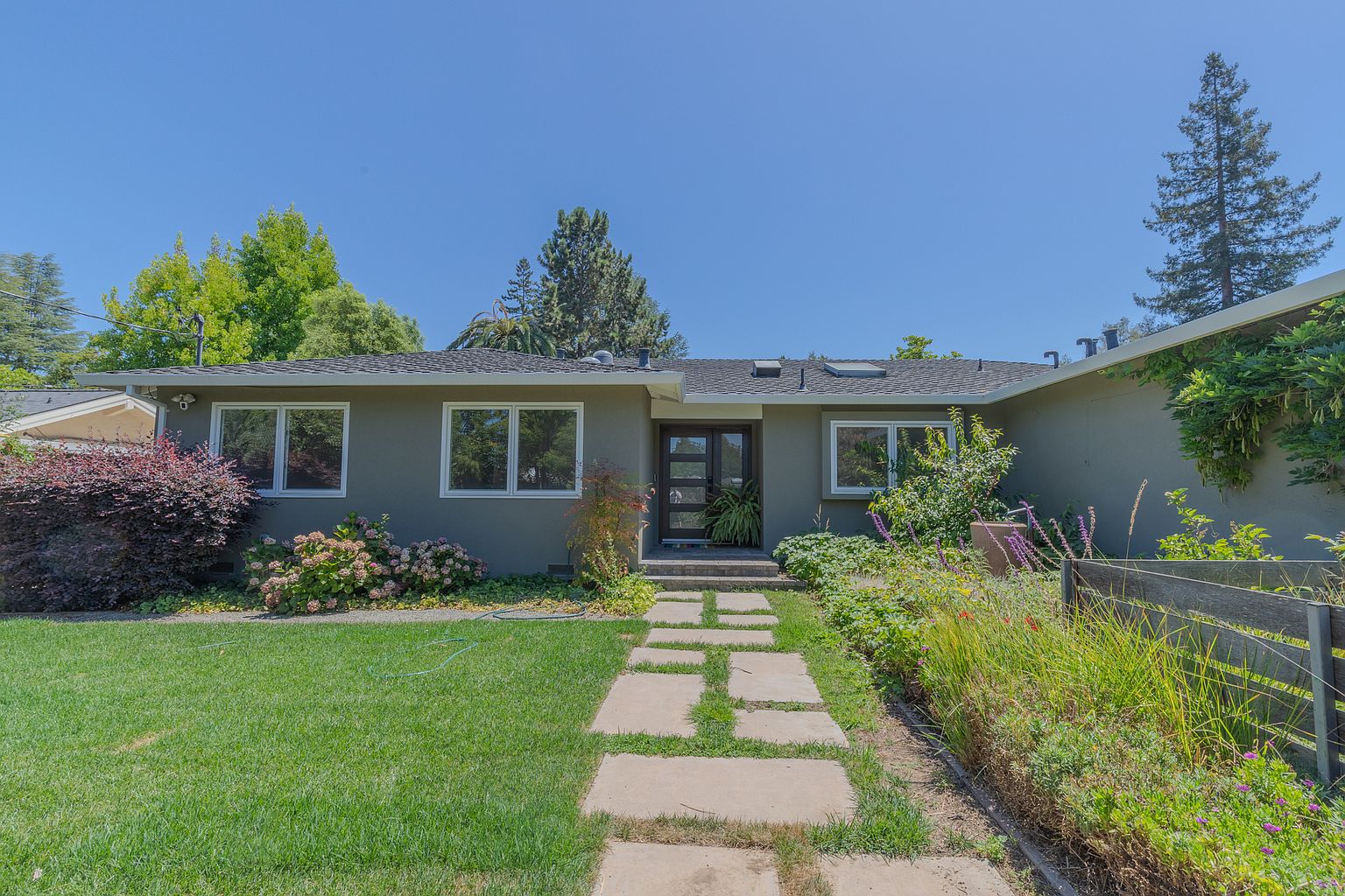 1BR/1BA Other on Lockhart Ln · Los Altos photo 2