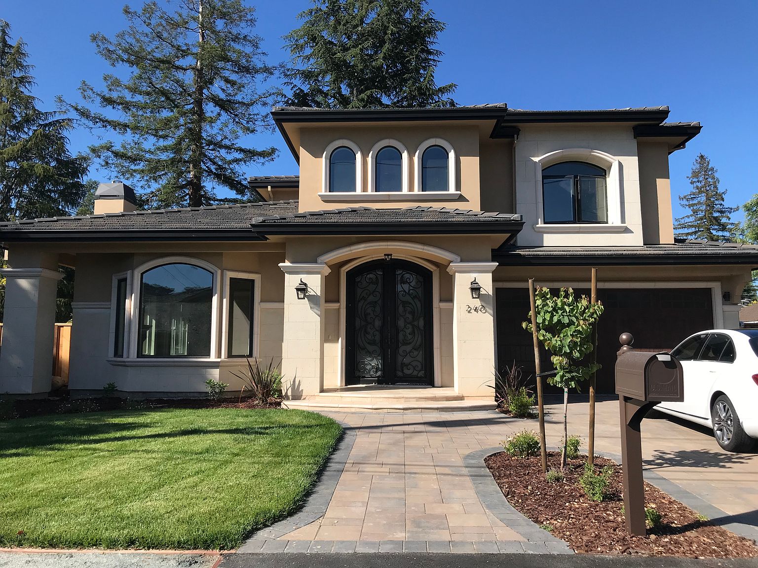 240 Marich Way photo 2