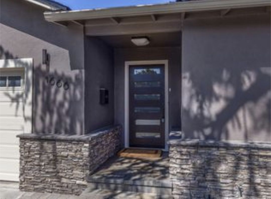 1666 Lee Dr photo 2