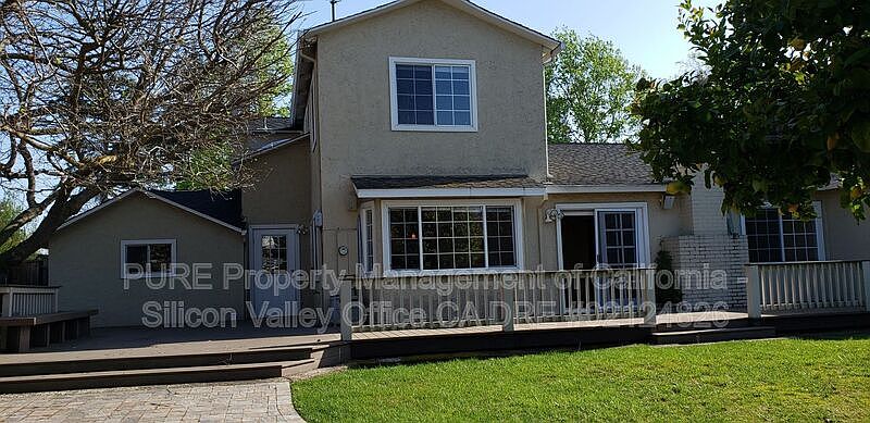1158 Fordham Way photo 4