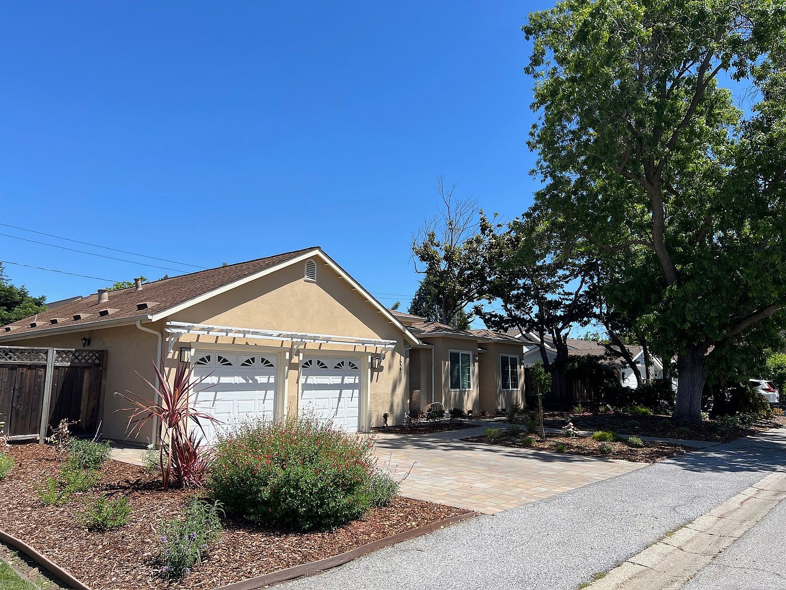 1527 Fordham Ct photo 2