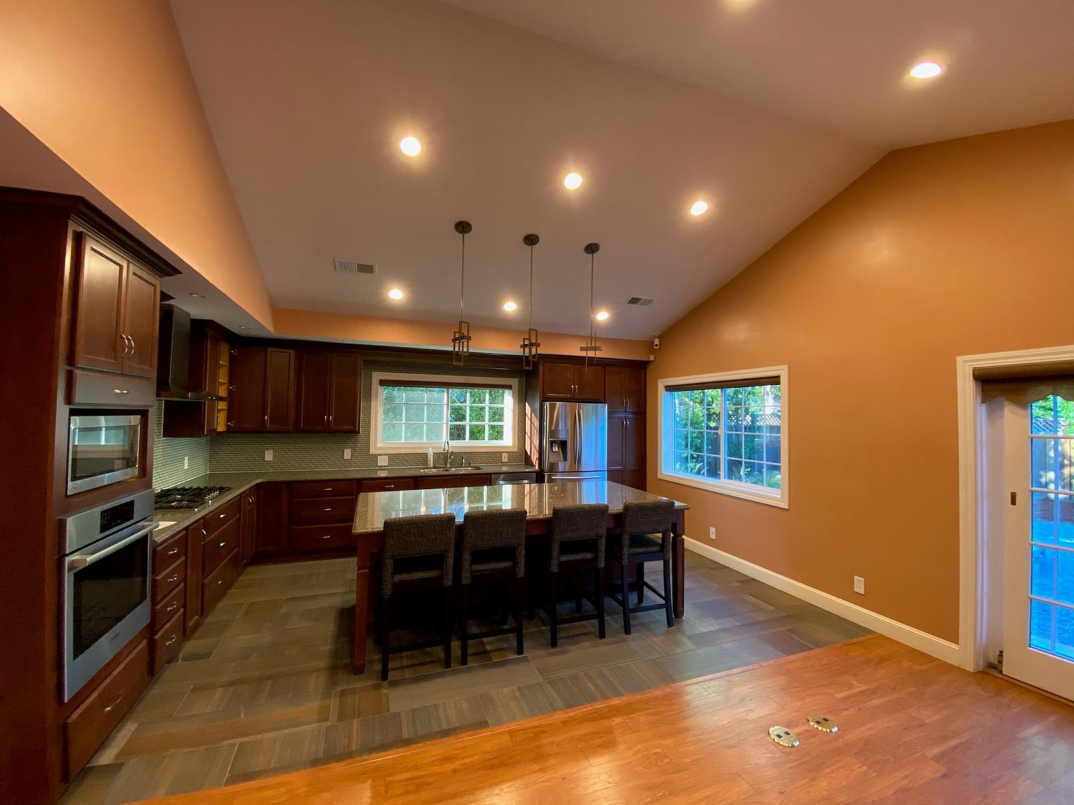 1527 Fordham Ct photo 5