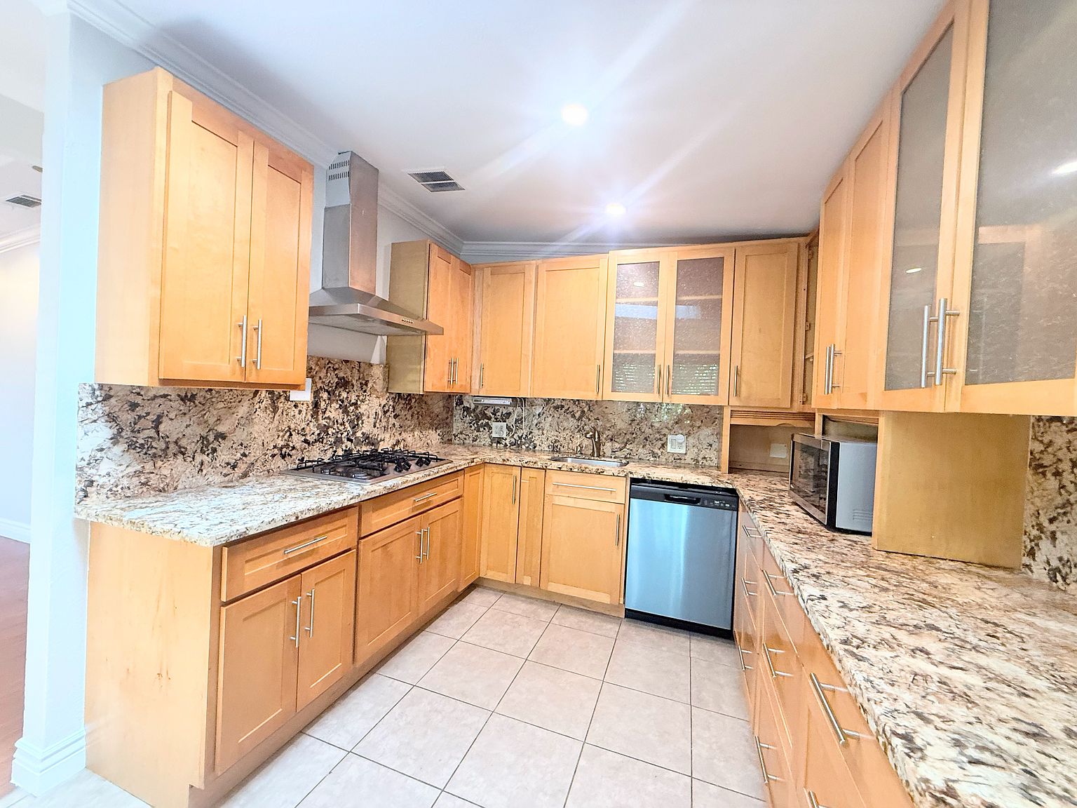 760 Madrone Ave photo 3