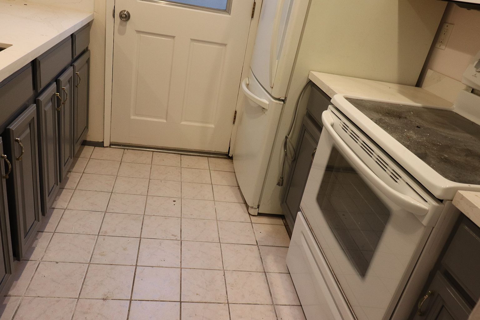 2BR/2BA Townhouse on Red Oak Dr W · Sunnyvale photo 3
