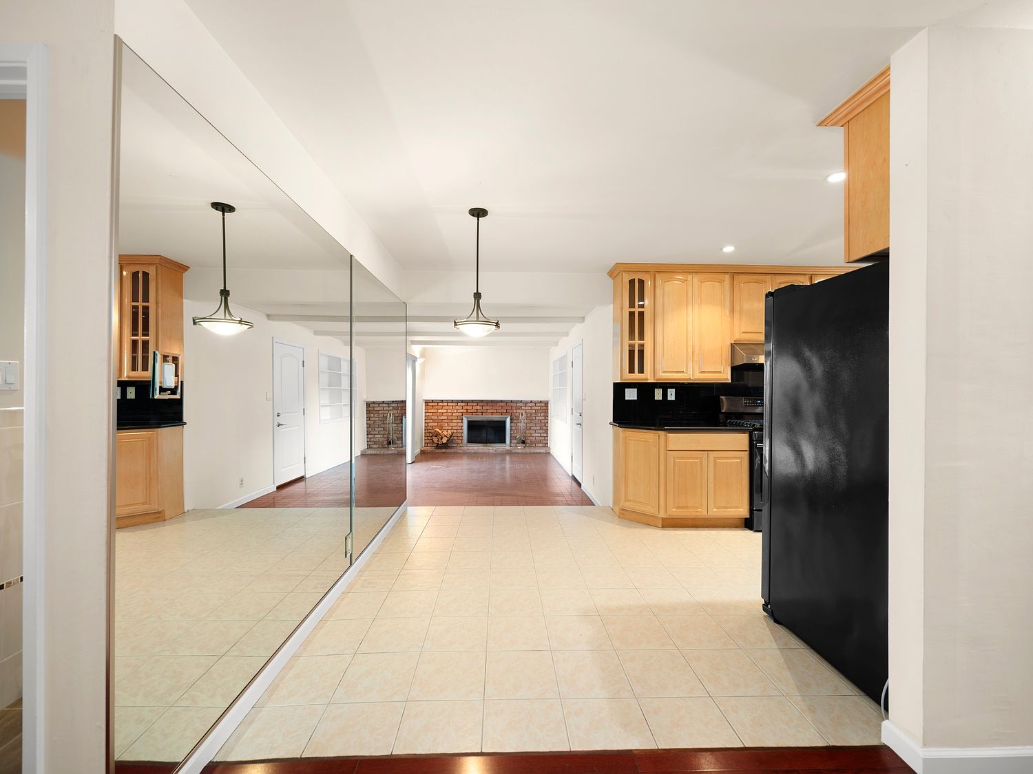 2675 Bonnie Dr photo 4