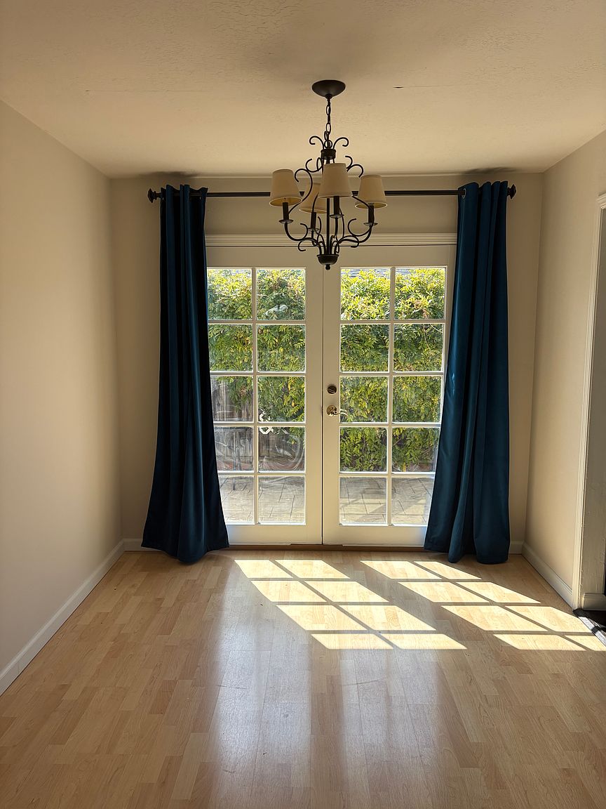 2183 San Antonio Pl photo 2