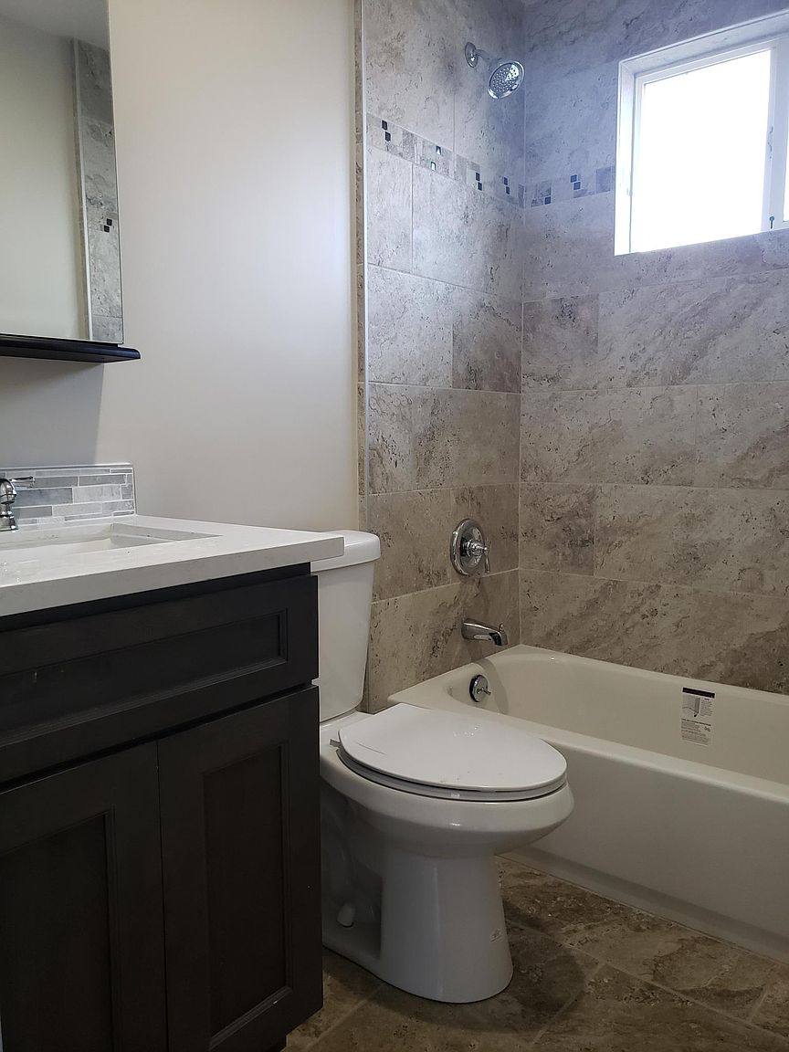 2085 Scott Blvd photo 5