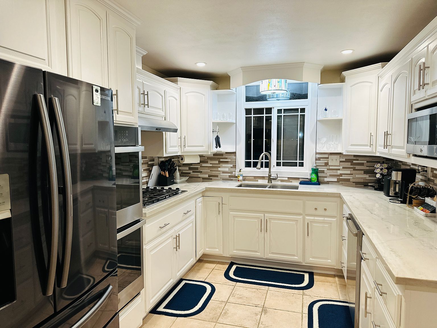 1441 Arnold Ave photo 4
