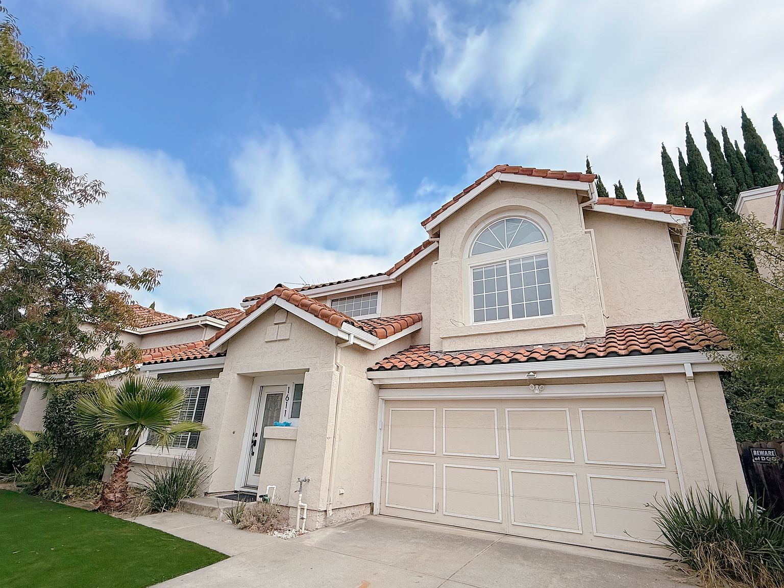 1611 Mission Springs Cir photo 4