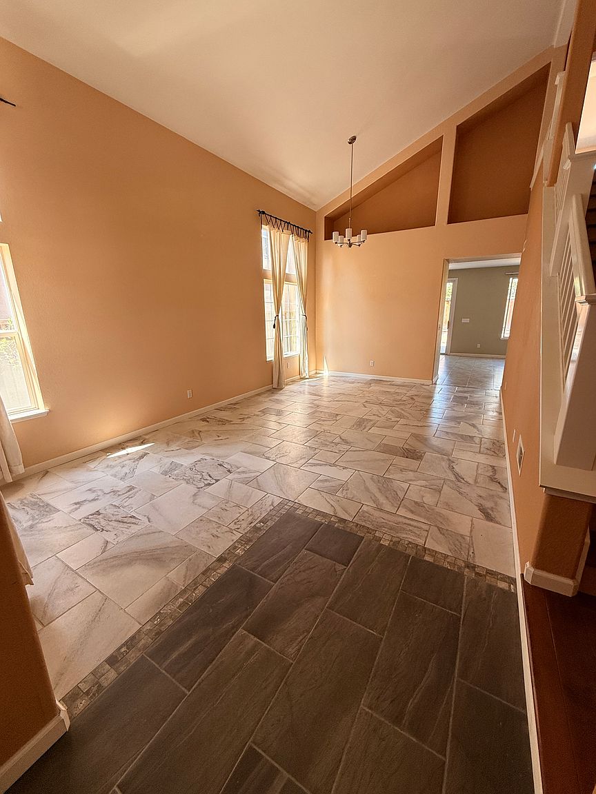 1832 Montage Ct photo 2