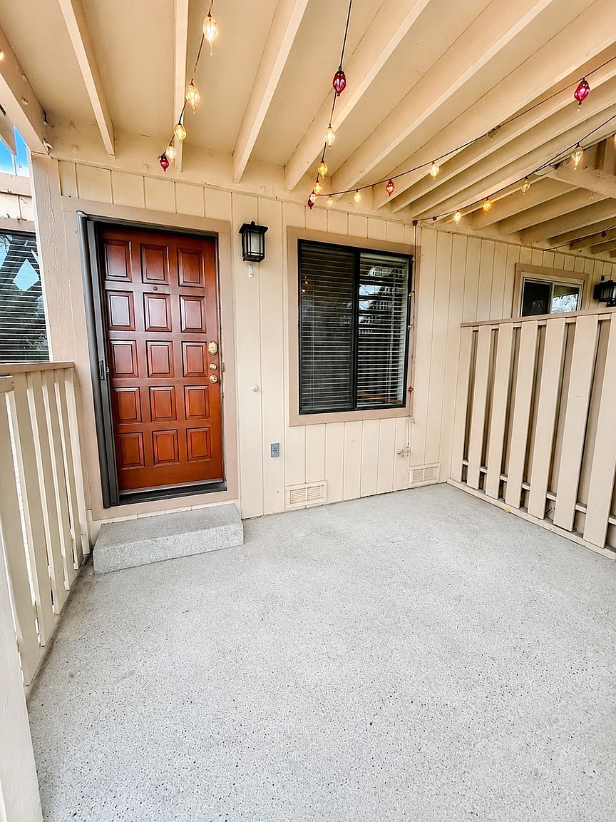 1245 Coyote Creek Pl photo 2