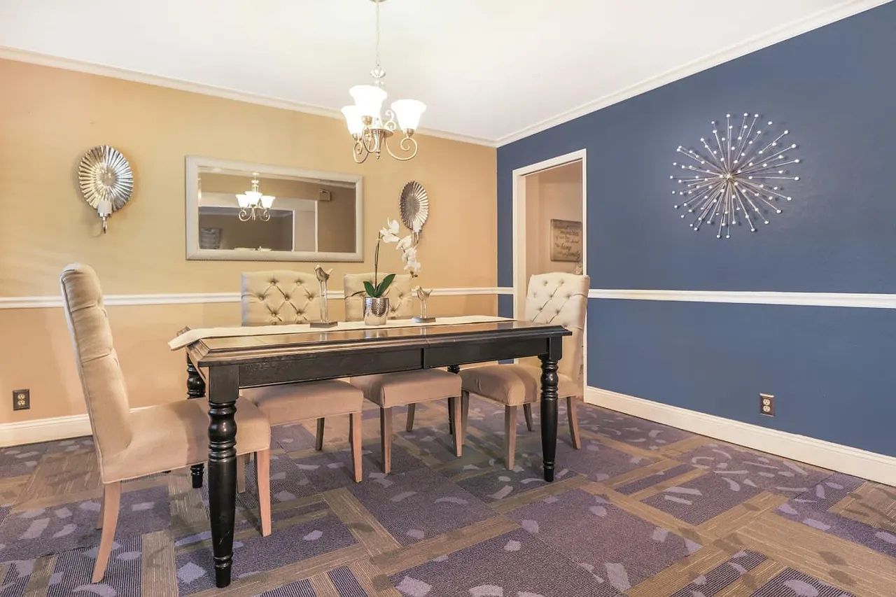 2065 Ensign Way photo 4