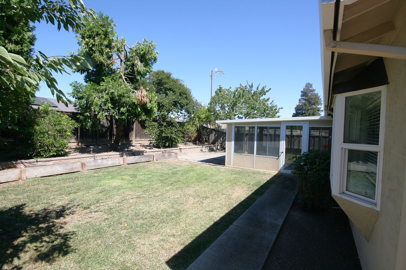 522 Lanning Ct photo 3