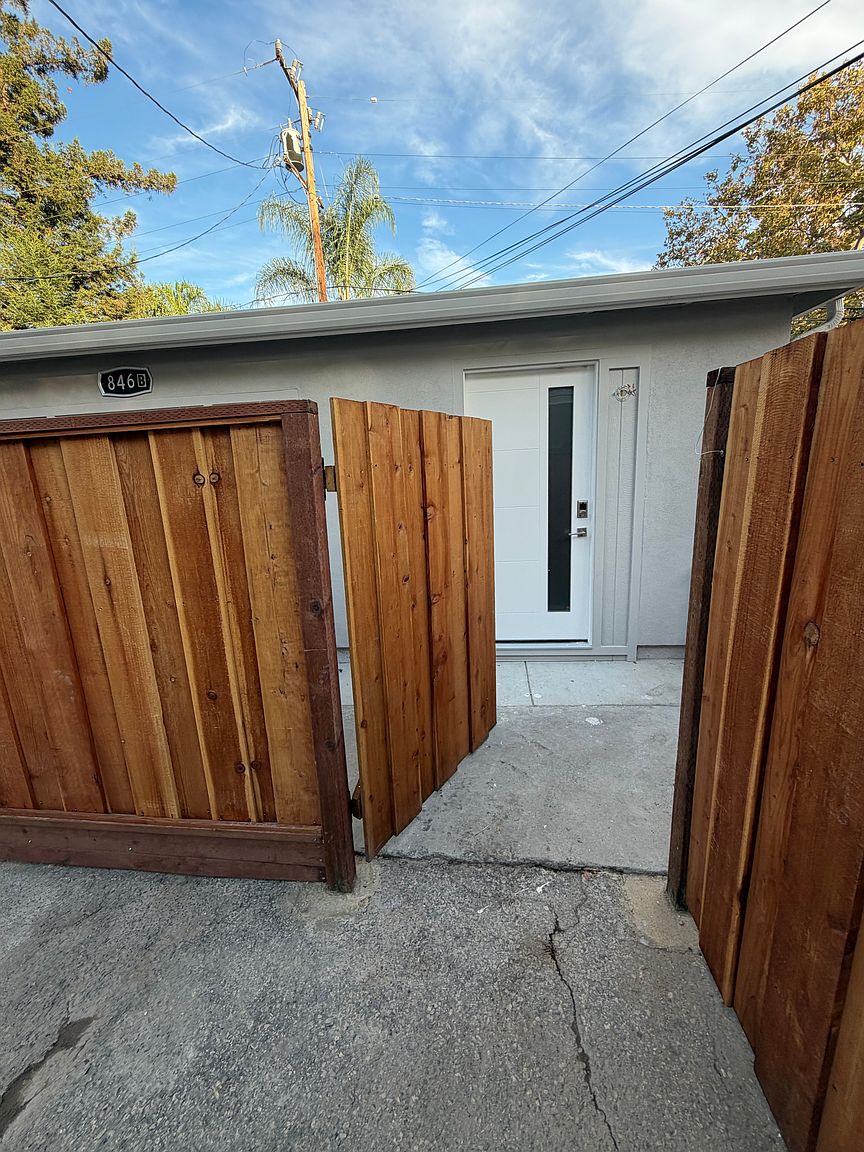 In Law Adus on Harding Avenue · San Jose photo 4