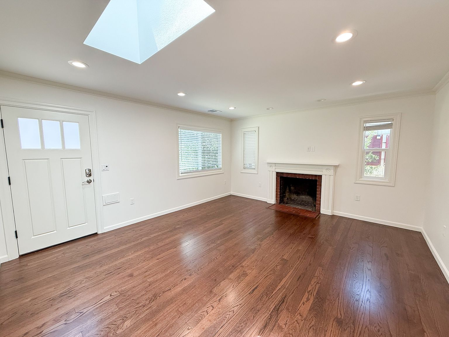 445 Alviso St photo 3