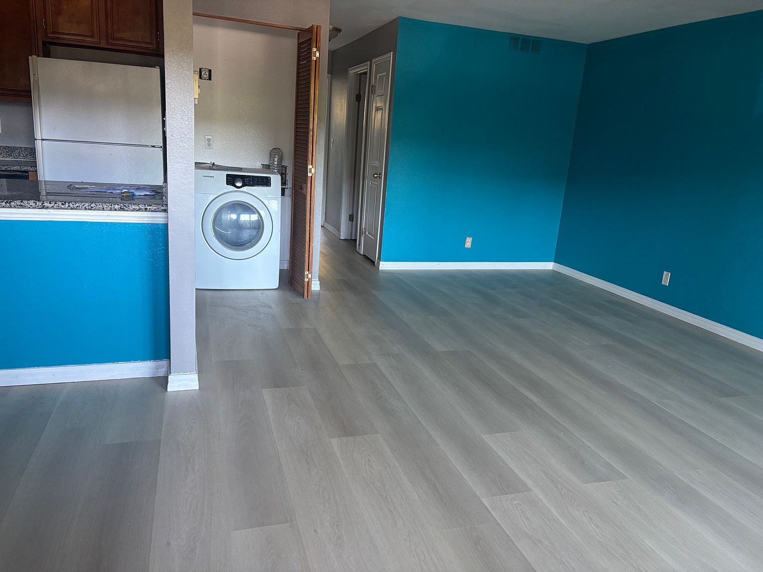 540 Chiechi Ave photo 4