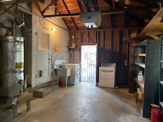 524 Patton Ave photo 3