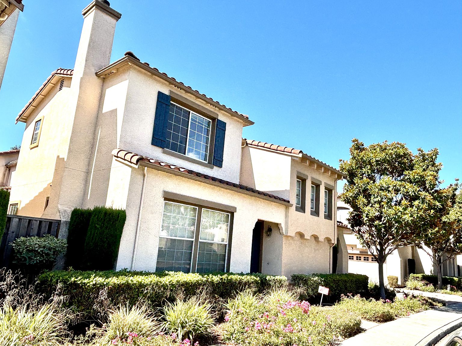 724 Villa Centre Way photo 2