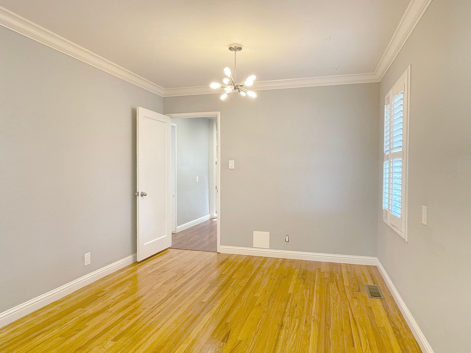 933 Sunlite Dr photo 3