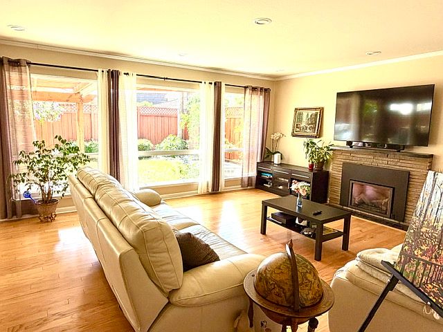 523 Hickory Pl photo 4