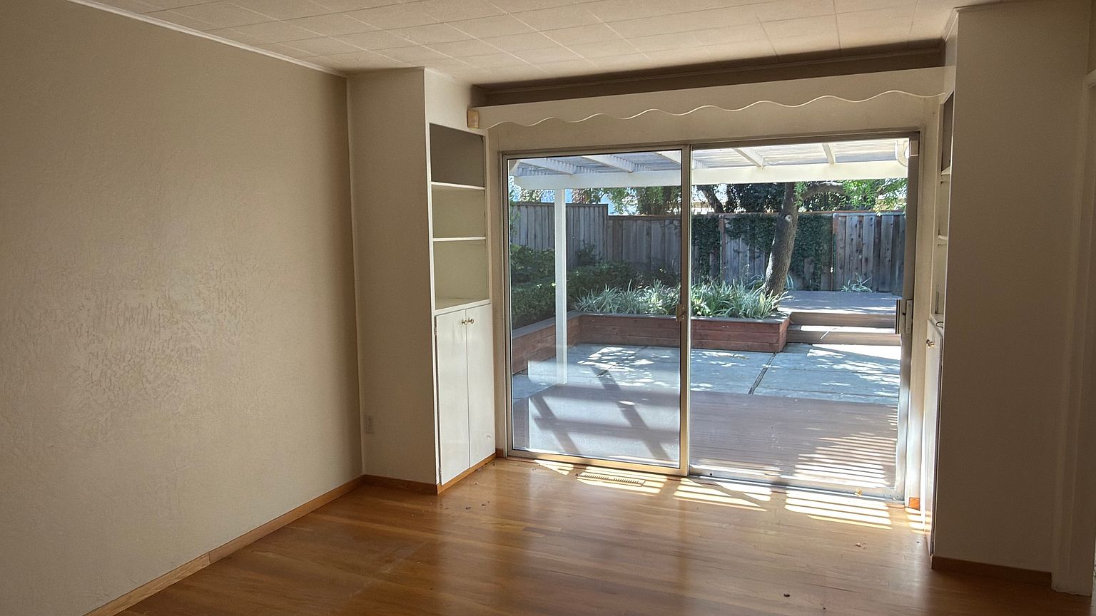 2812 Sycamore Way photo 5