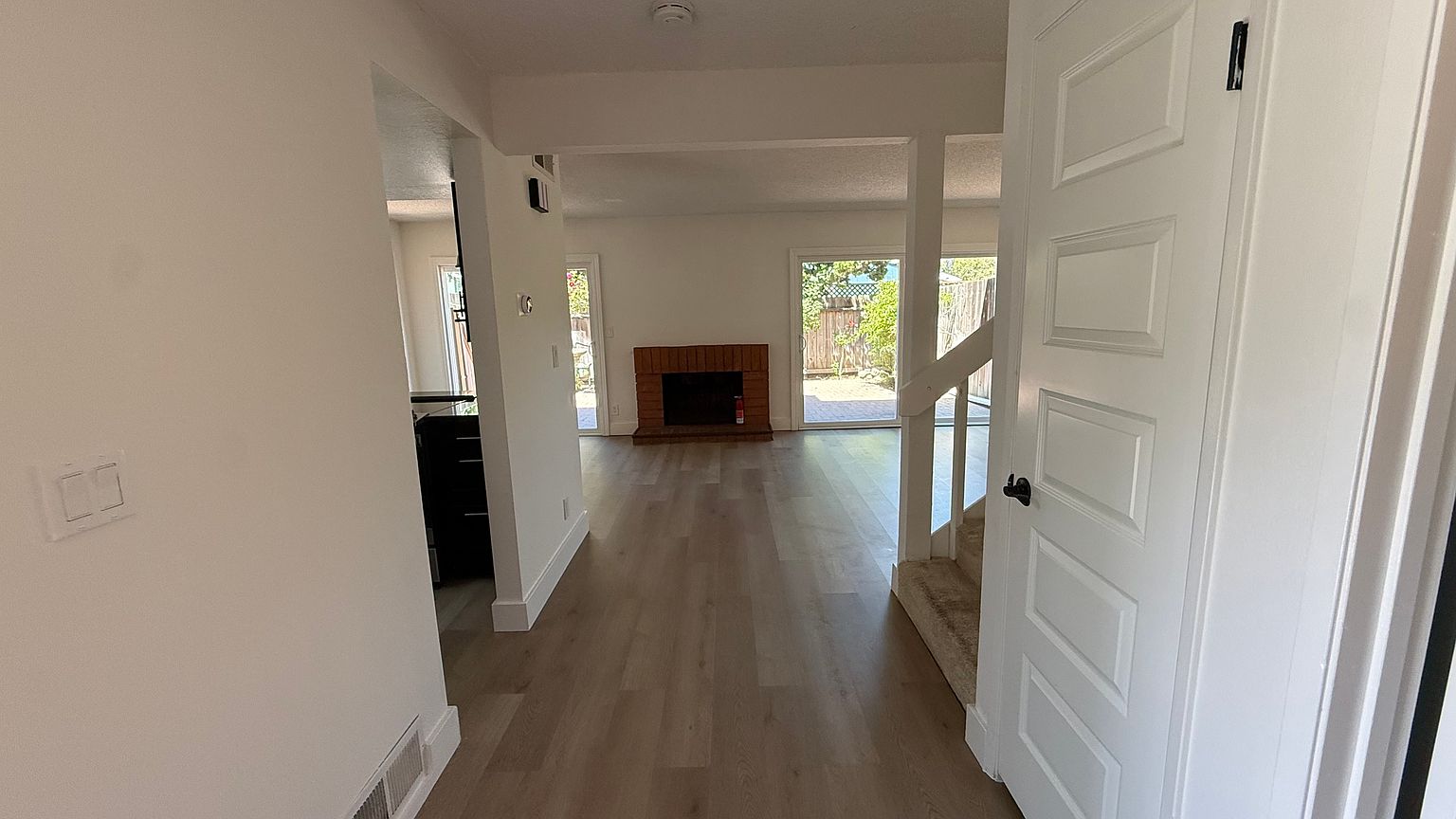 2915 Salem Dr photo 5
