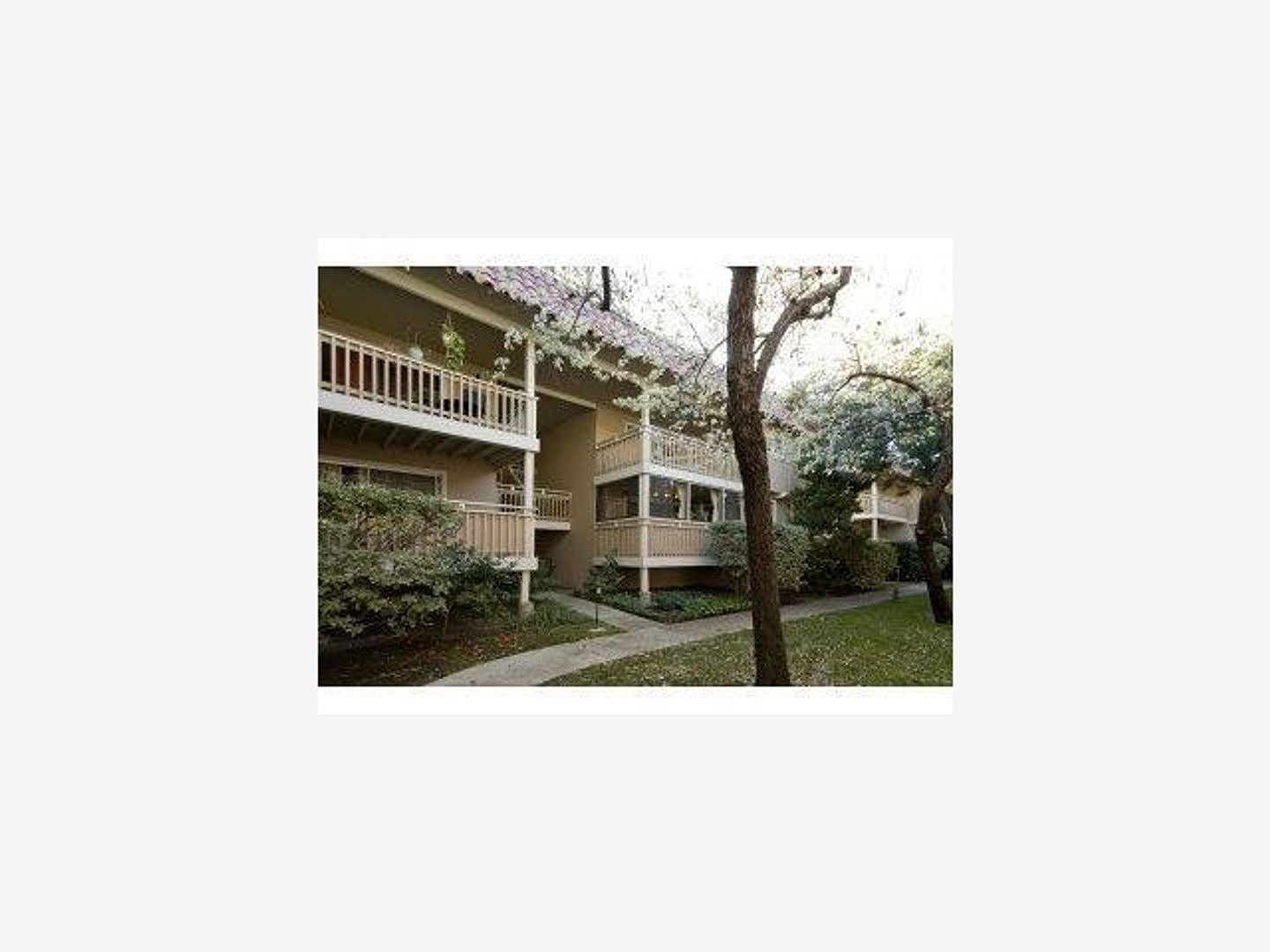2BR/1BA Condo on Mauricia Ave · San Jose photo 2