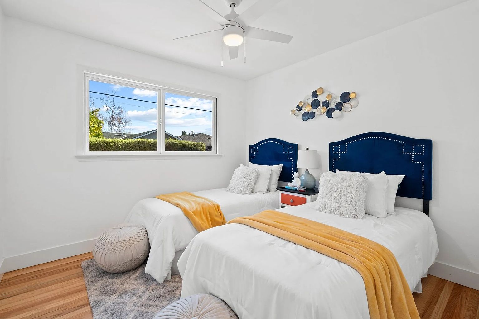 177 Cronin Dr photo 3