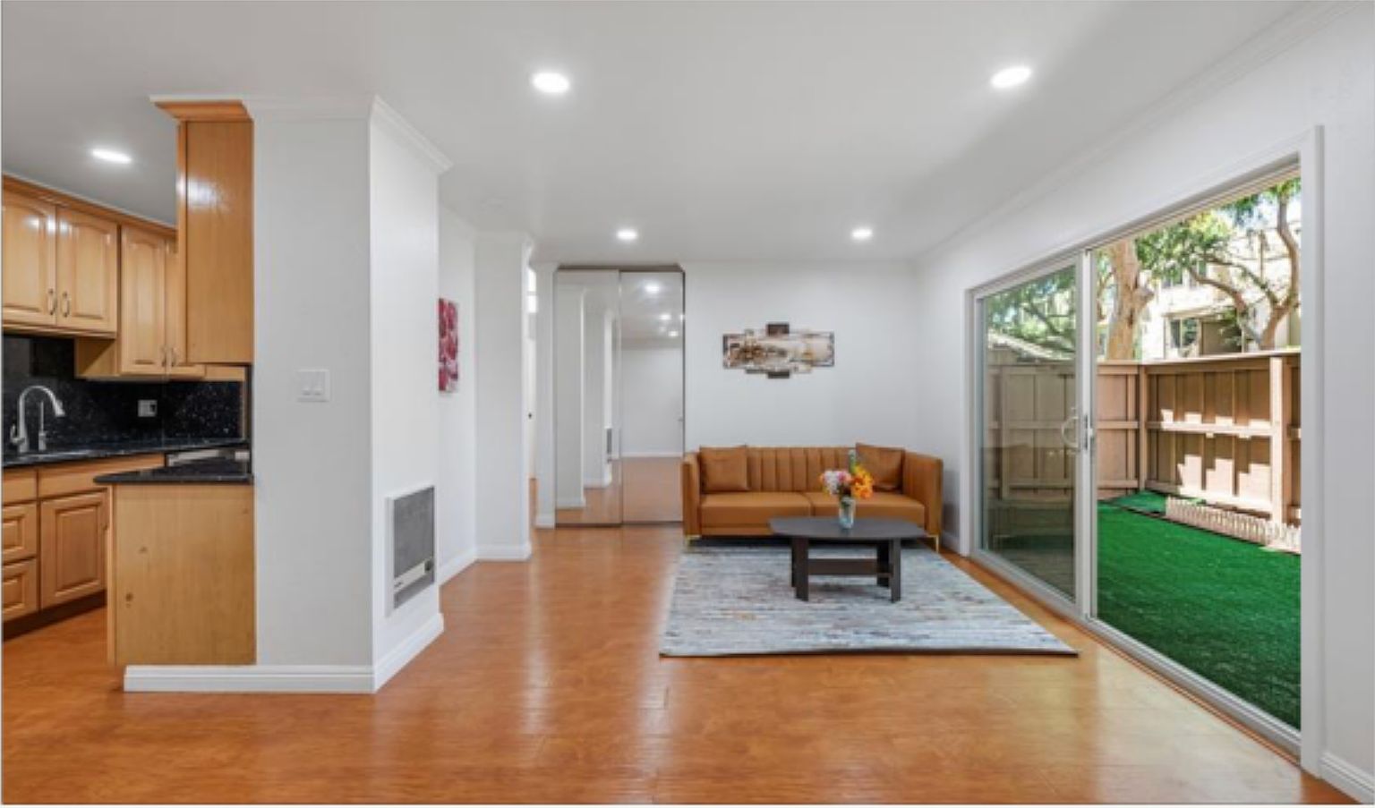 360 Auburn Way photo 2