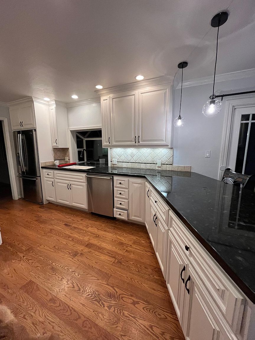 3554 Amber Dr photo 2