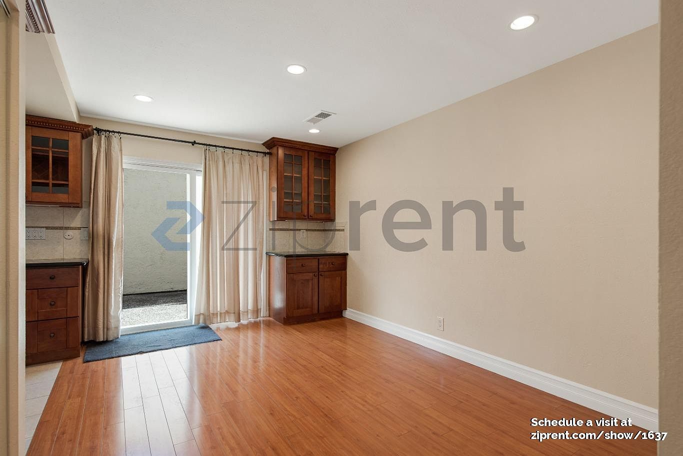 3169 Payne Ave photo 5