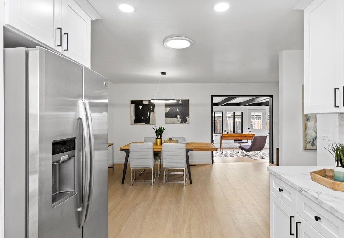 1247 Colleen Way photo 3