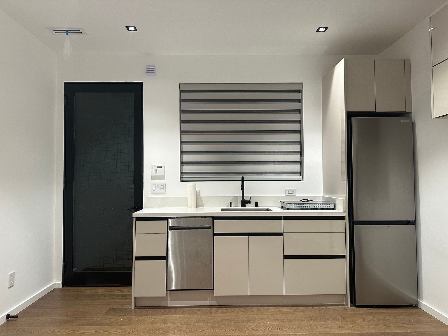 Houses on Fisherhawk Dr · Sunnyvale photo 5