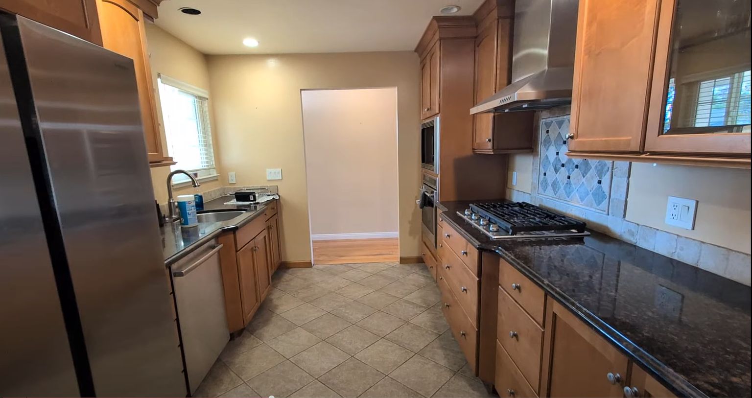 735 Durshire Way photo 3