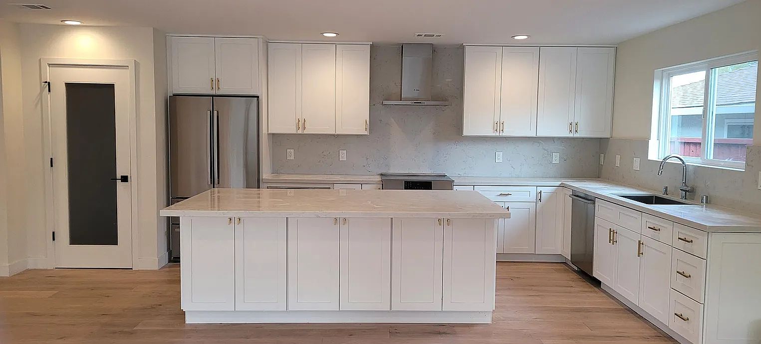 806 Flin Way photo 2