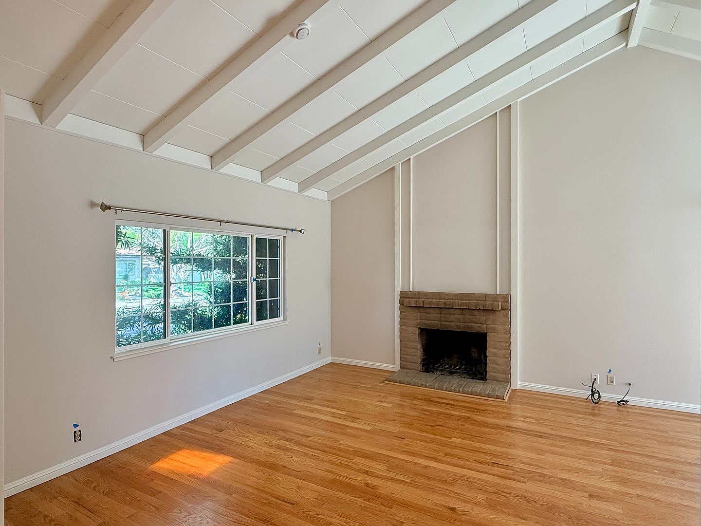 1376 Spoonbill Way photo 3