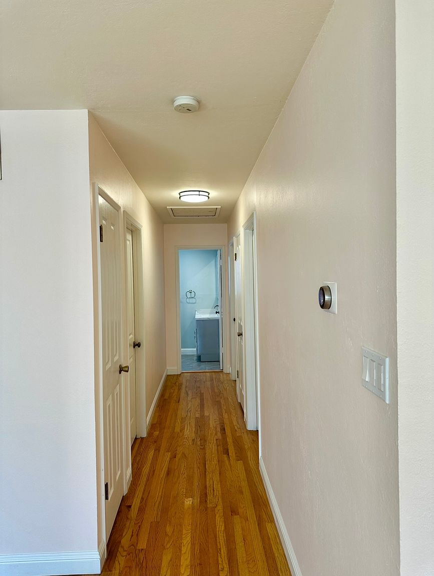 974 Leighton Way photo 5