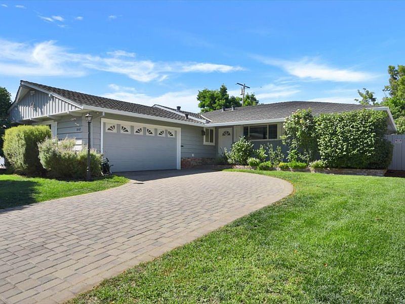 1643 Swallow Dr photo 4