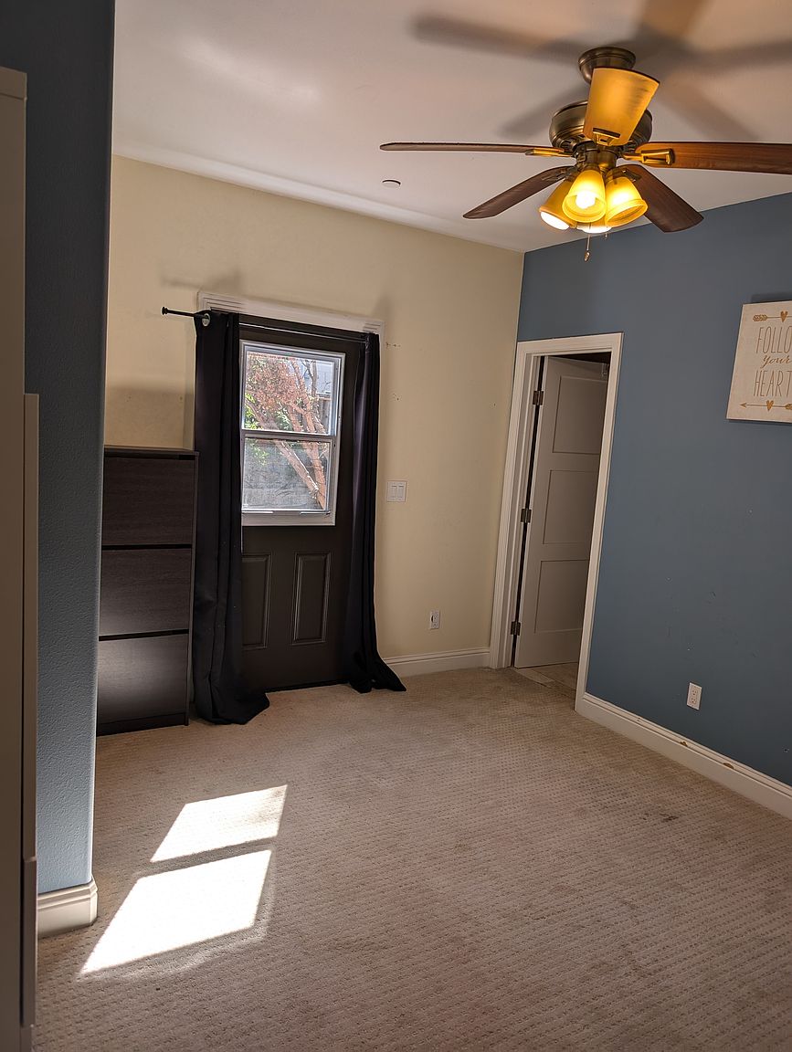 20118 Forest Ave photo 3