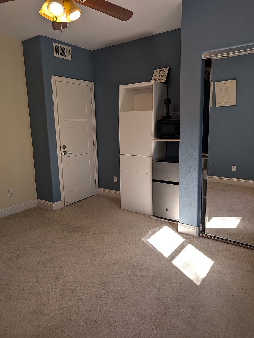 20118 Forest Ave photo 2