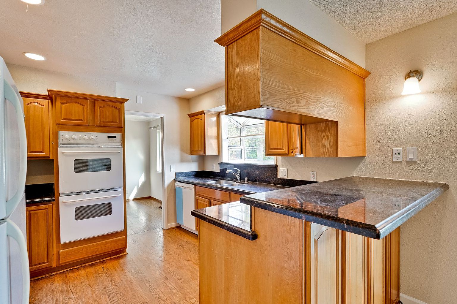 10534 Deodara Dr photo 4