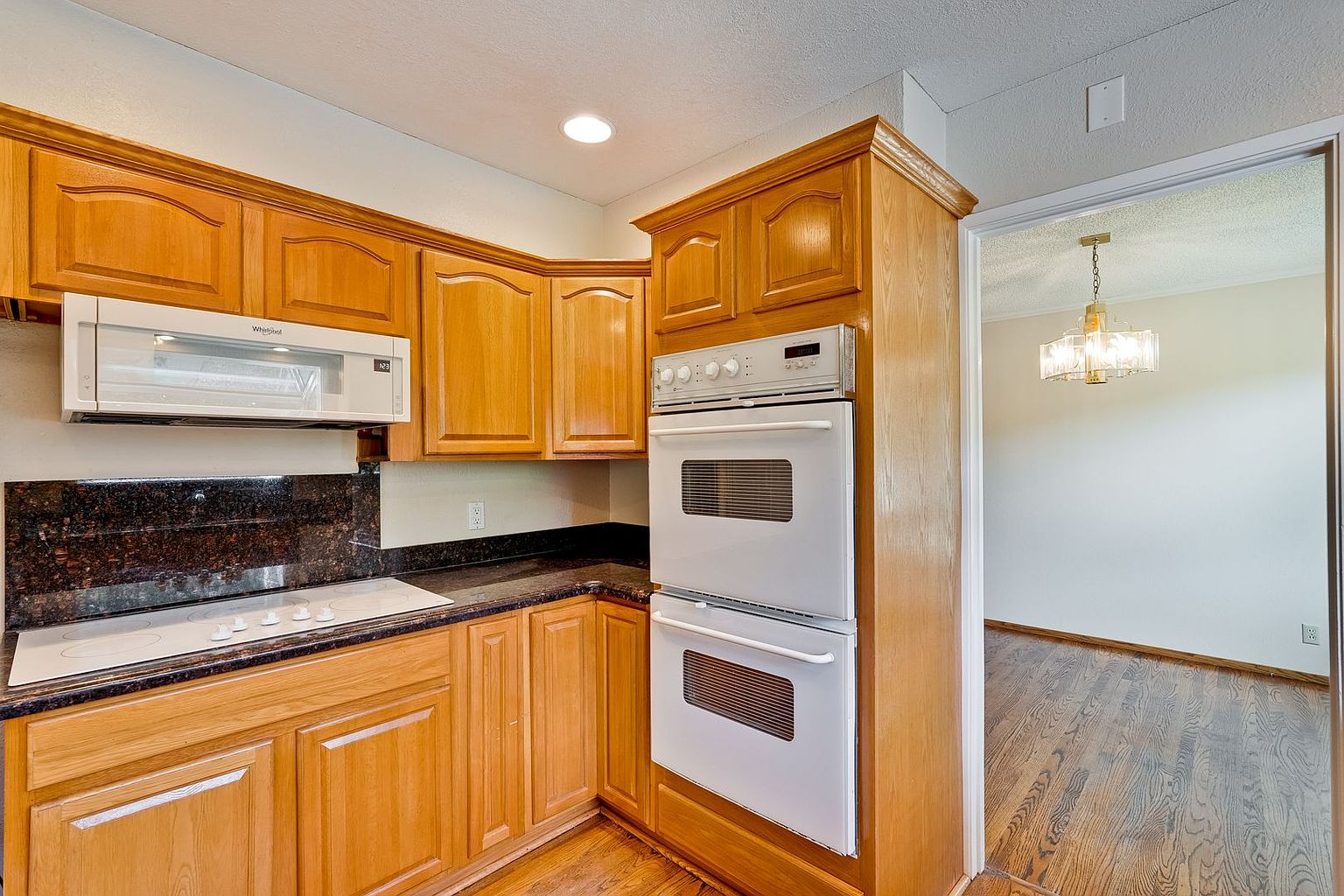 10534 Deodara Dr photo 3