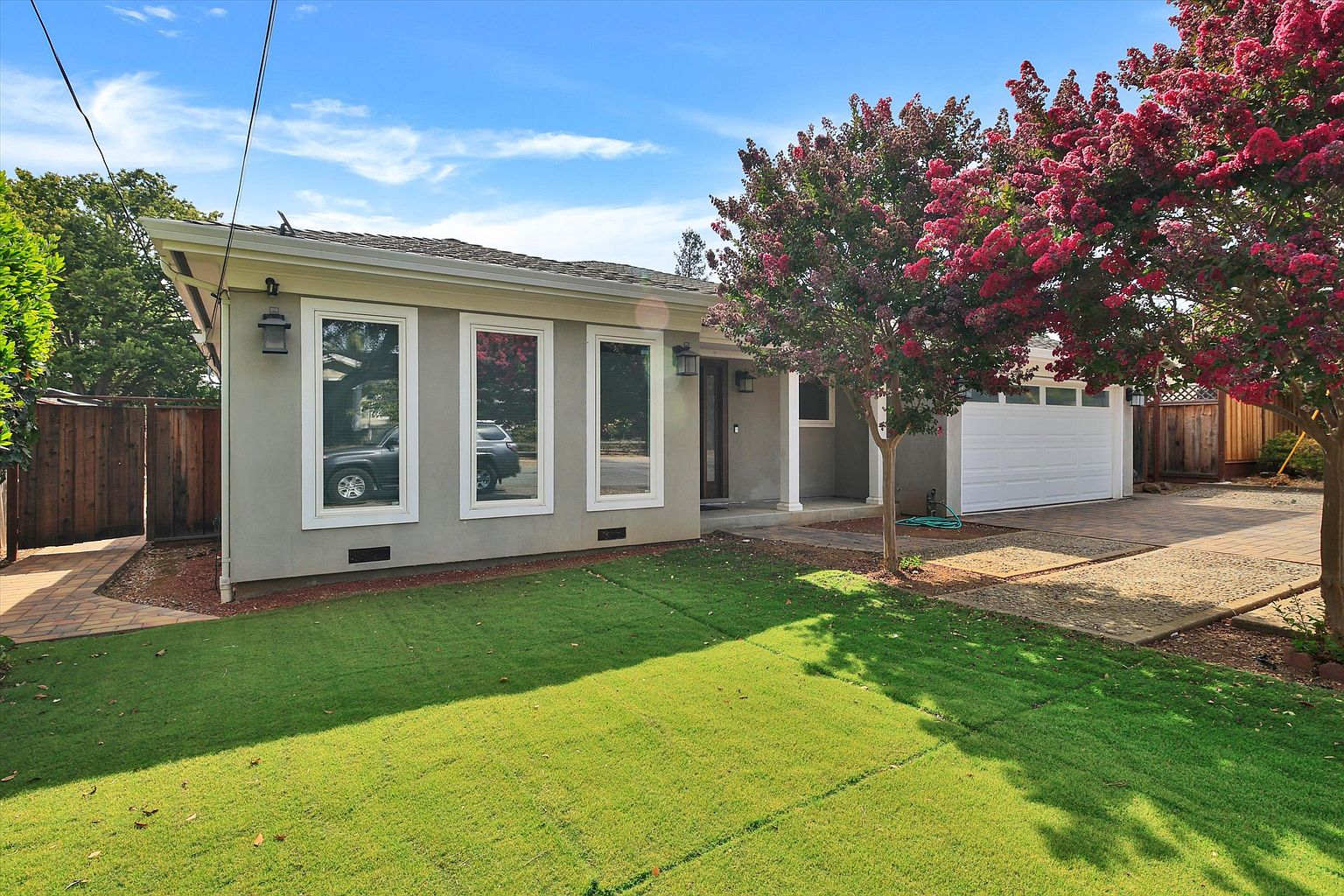 1681 Kensington Ave photo 5