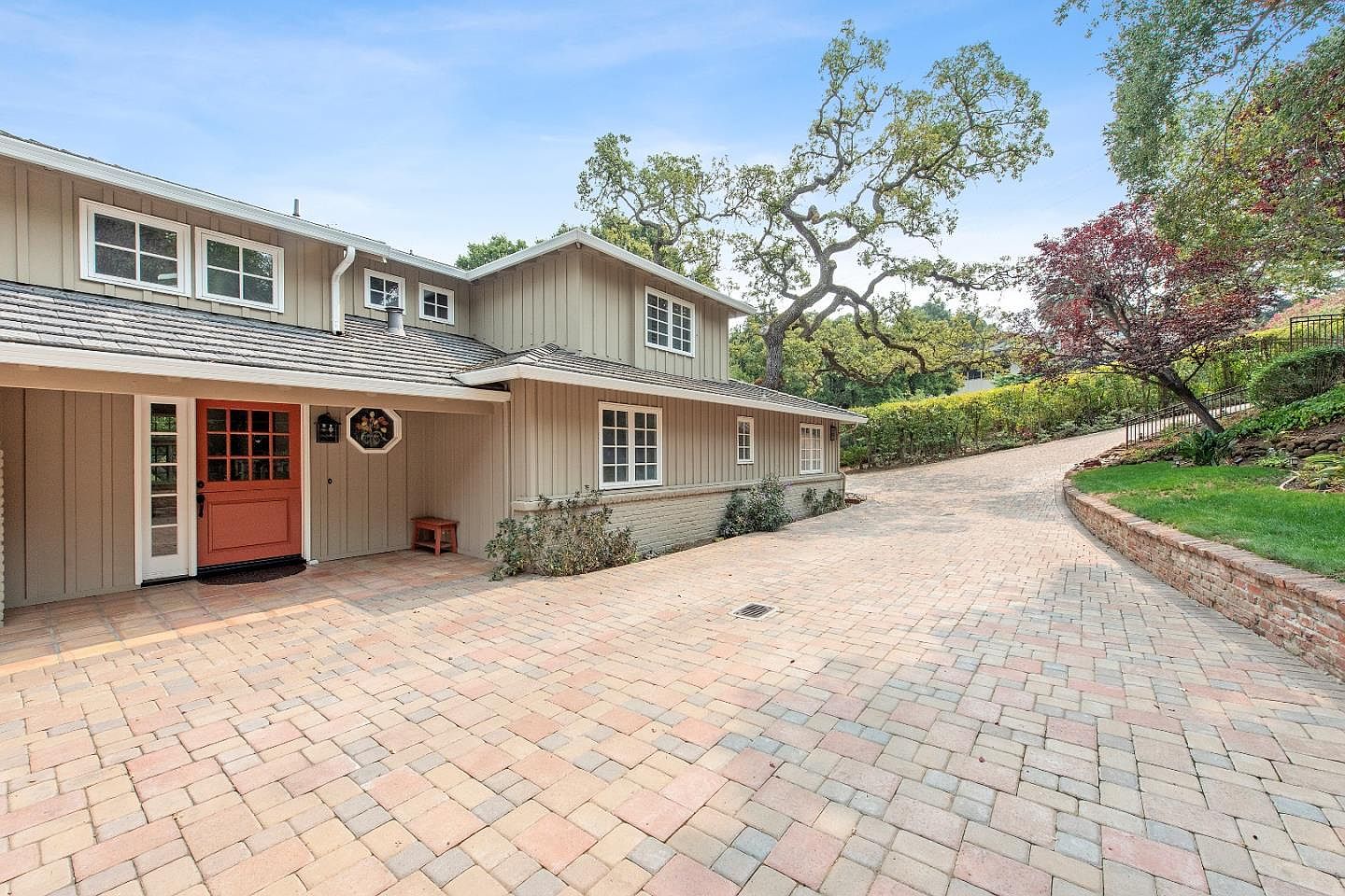 12200 Edgecliff Pl photo 2